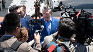 Judge orders the Trump administration to preserve the signaling chat in Yemen Strikes