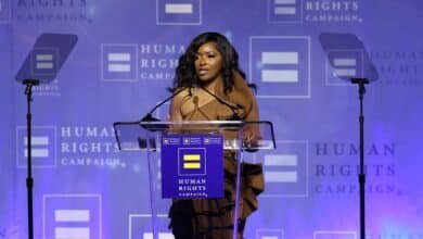 Representative Jasmine Crockett defends the comments of the "Wheels Hot Wheels on Abbott in the middle of the threat of censorship