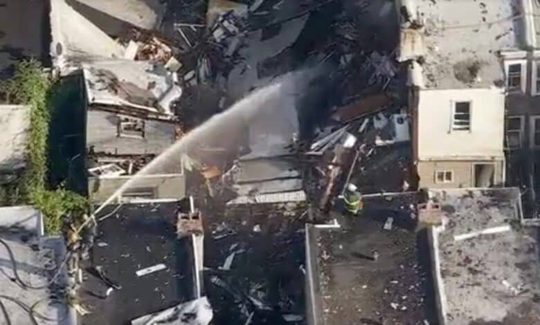 1 dead, 2 pain in Fire and Explosion Philadelphia who leveled or damaged multiple houses