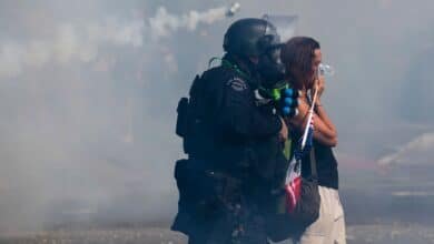 California legislators introduce legislation to prohibit the application of the law of using facial covers