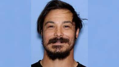 Father who killed 3 daughters was 'active dad', but the 'system failed it', says the ex -wife's lawyer