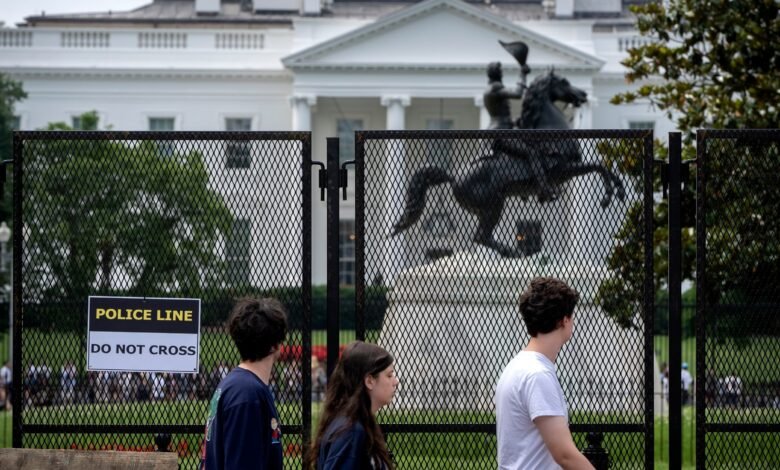It is expected that great security presence will ensure Trump's military parade, Festival