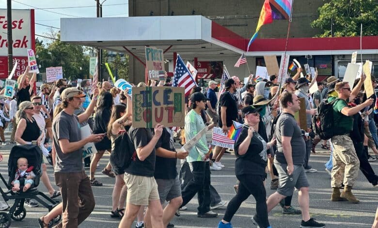POLICE QUESTION 2 'PEACE BREAST' armed in the death of protest 'no kings' by Salt Lake City