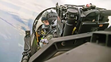 The Transgender Pilot of the Navy, prohibited from service, reflects on 'patriotism' before Trump's military parade