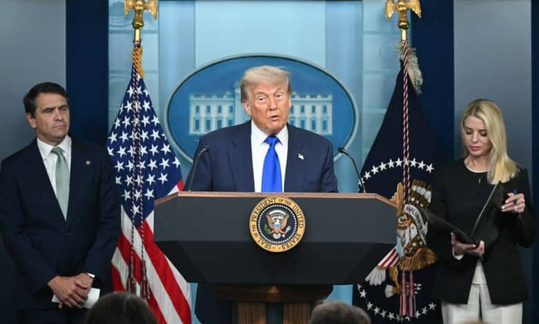 Trump celebrates the decision of the Supreme Court by limiting the court order throughout the country in order of citizenship