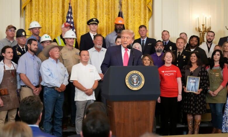 Trump organizes an event to gather Republicans behind their megabill