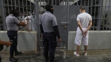 Photo: El Salvador continues to receive deportees from the United States as the controversy intensifies