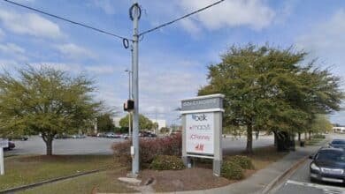 Several victims in shots of shopping centers in Savannah, Georgia: Police