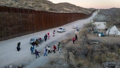 The judge blocks Trump's asylum ban on the southern border