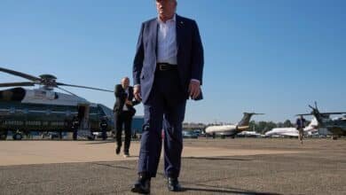 Trump goes to Texas after catastrophic floods, avoiding the criticisms that have accumulated in other governors