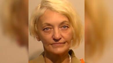 Woman who kept in flights to Paris condemned to the time served, year of supervised liberation