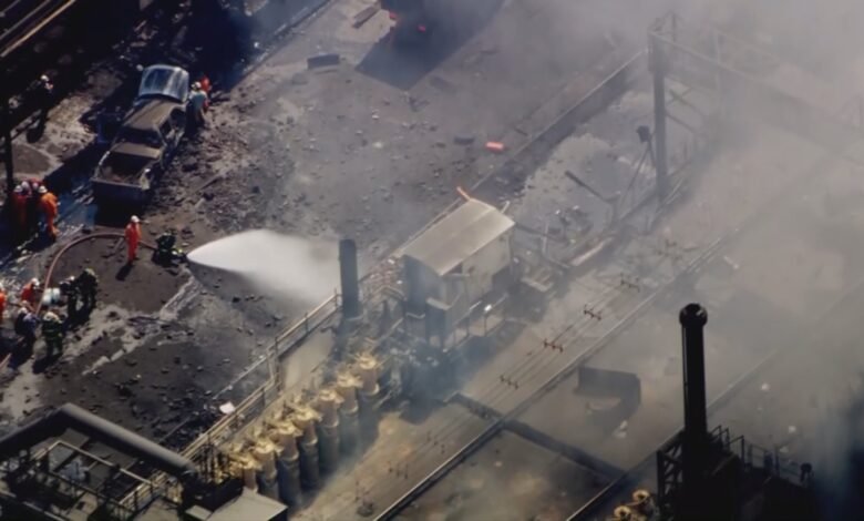 People trapped under the rubble after the explosion at the Pensylvania steel plant, rescue operation on the way: Officer