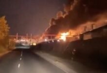 Russia and Ukraine exchange drone attacks in the midst of peace conversations maneuvers