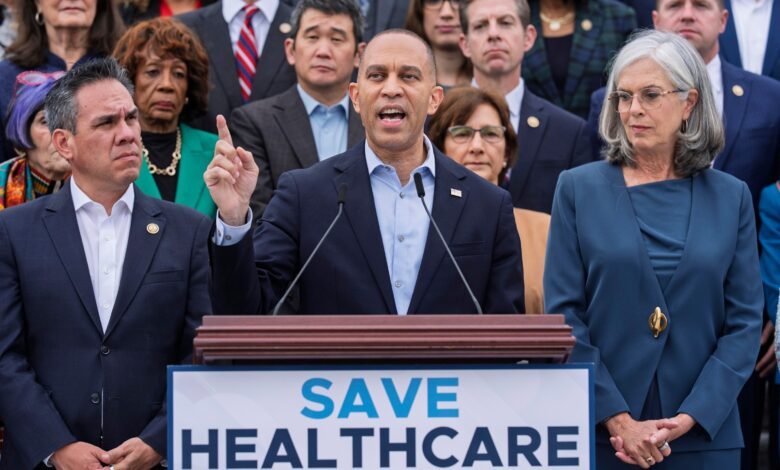 Congress leaders continue to blame the game while the clock works towards closure