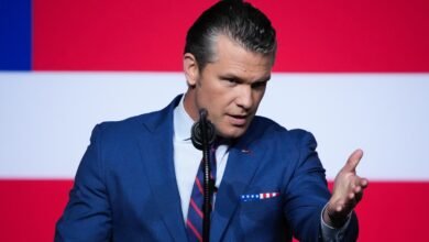 Hegesh is rolled against 'Wake', presents speech standards to the main generals, Almirantes