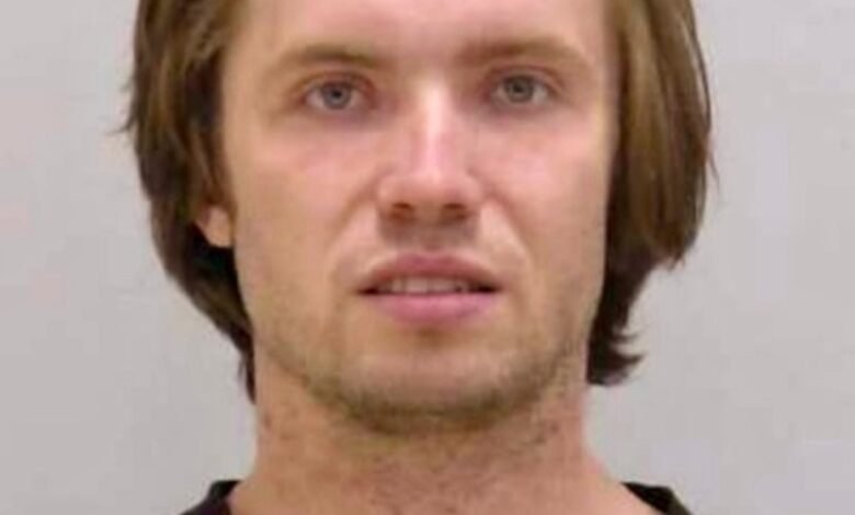 Manhunt running after a shot of an officer, critically injured in Northern Georgia