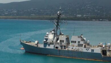 Photo: Missile destroyer guided by the US Navy