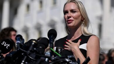 Photo: Anouska de Georgiou, who testified about sexual abuse in the case of Jeffrey Epstein, speaks during a press conference and a concentration in support of Epstein's victims outside the Capitol in Washington, on September 3, 2025.