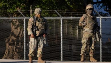 PHOTO: National Guard arrives at Army Reserve Training Center south of Chicago