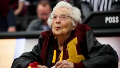 PHOTO: Sister Jean of Loyola Chicago turns 100 years old. Your secret to a long life? 'I eat well and sleep well. And I hope to pray well.”