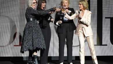 Goldie Hawn, Robert De Niro and more stars honor Diane Keaton after her death