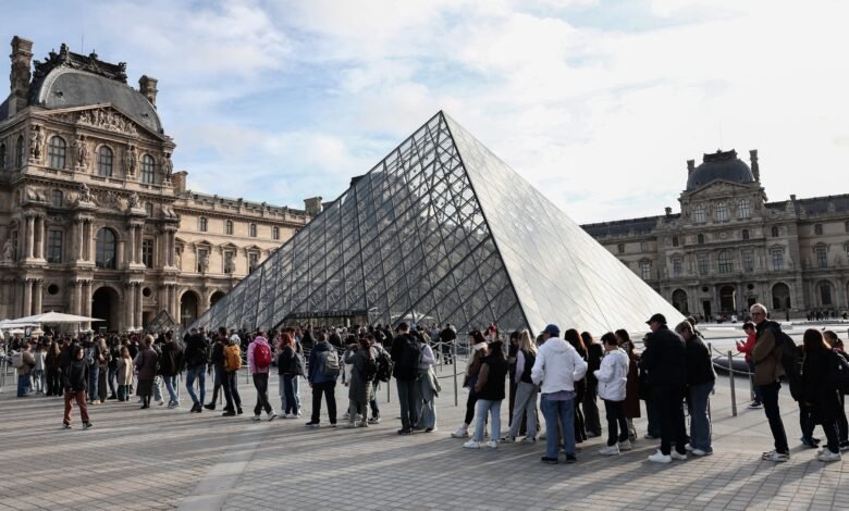 PHOTO: FRANCE-MUSEUM-THEFT-INVESTIGATION-TOURISM