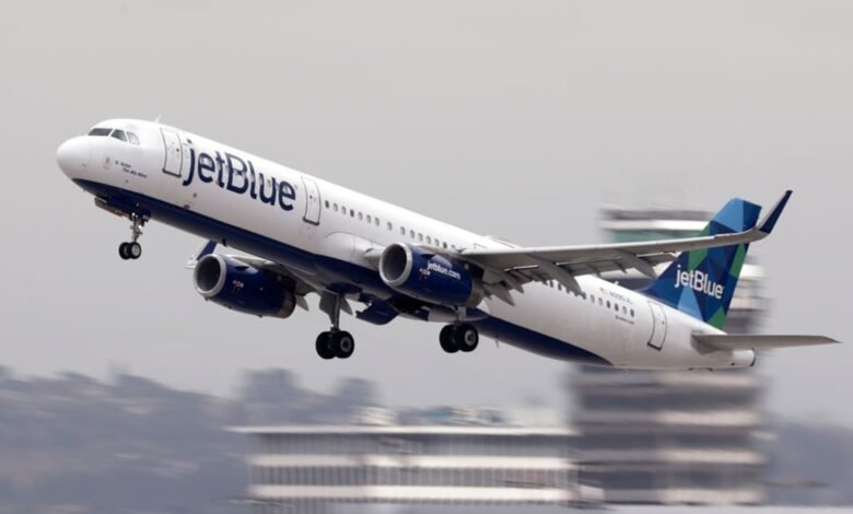 PHOTO: JetBlue Airways at Los Angeles International Airport