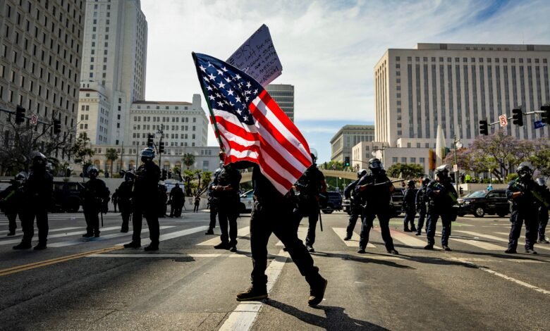 PHOTO: Los-Angeles-ICE-Protest