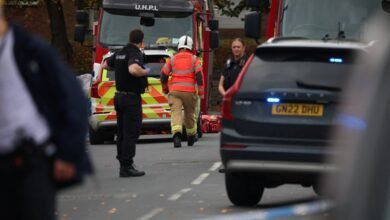 The United Kingdom Police responds to the "attack" of stabbing, shoots the suspect near the Manchester synagogue