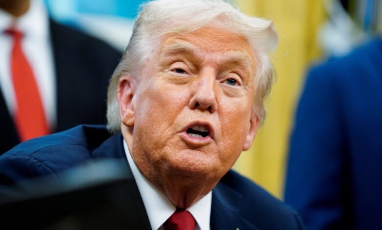 Trump openly threatens to use the closure to attack Democrats in search of cuts