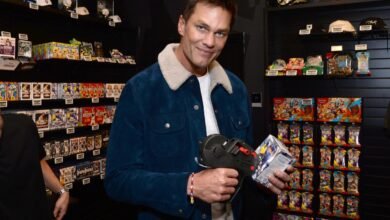 Man steals almost $10,000 worth of trading cards from Tom Brady's new store: NYPD