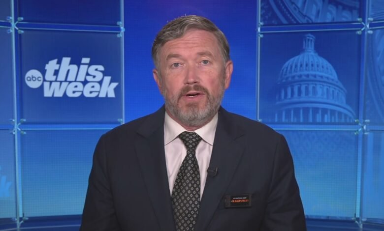 Massie: '100 or more' House Republicans could vote to release Epstein files