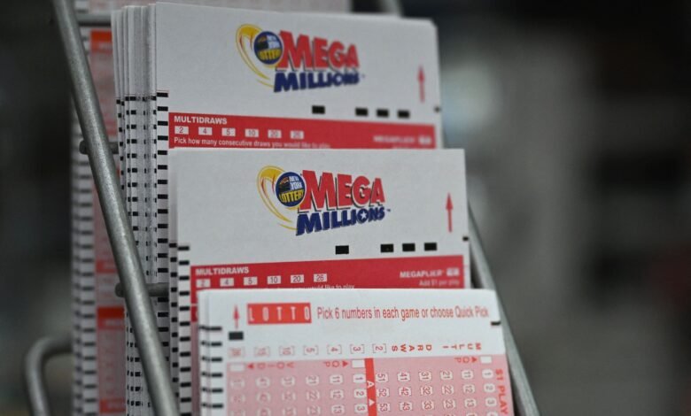 Mega Millions jackpot rises to $843 million