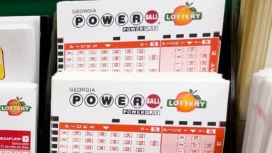 Powerball jackpot rises to $1 billion ahead of Saturday drawing
