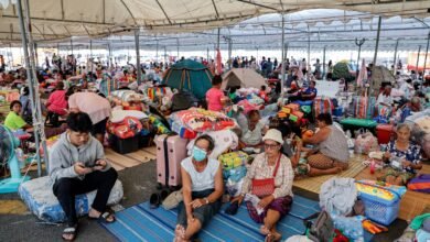 Seven civilians killed and thousands displaced amid border clashes between Thailand and Cambodia