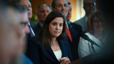 Stefanik suspends campaign for governor of New York and will not run for re-election to the House